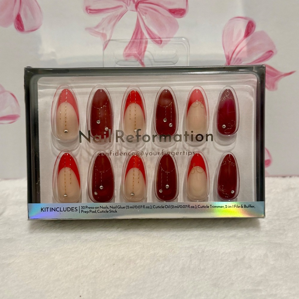 Nail Reformation 32 Piece Press On Nails‎ Kit Red French Tip Rhinestone